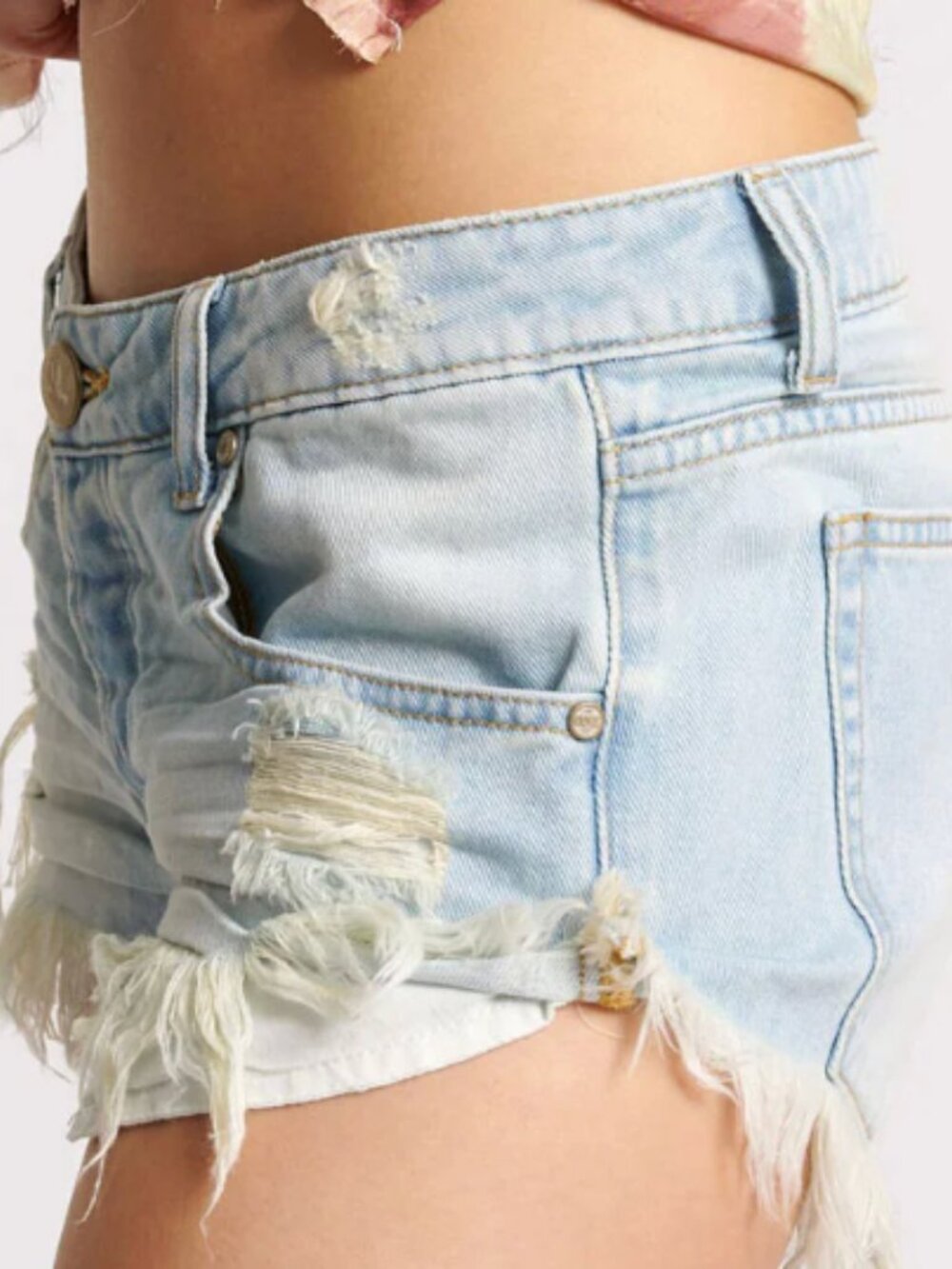 One teaspoon never worn Light Blue Distressed Denim Cutoff Shorts size 28